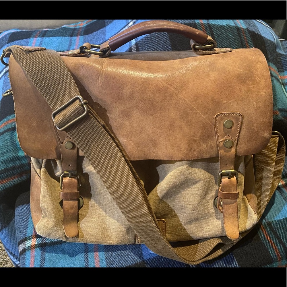 Desertwolf Messenger Bag Briefcase Brown Tan
